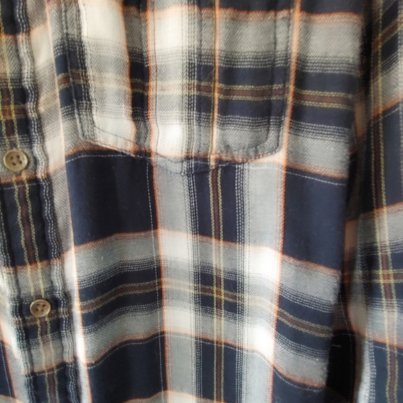 Calvin Klein Jeans Flanel Plaid Curved Hem Shirt. - Picture 4 of 11